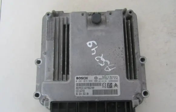 Citroen C-Crosser Engine control unit/module EDC16CP39