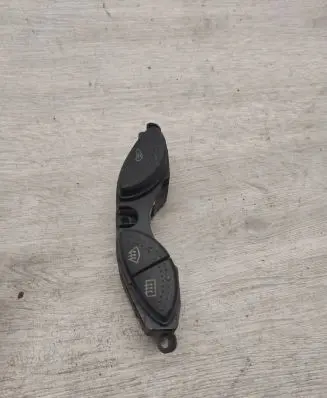 Ford Focus Windscreen/window heater switch