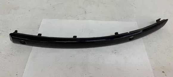BMW 1 E82 E88 Front bumper splitter molding 7182371