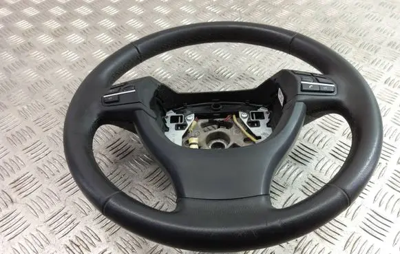 BMW 5 F10 F11 Steering wheel 9229479