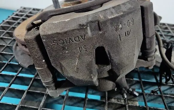 Front brake caliper