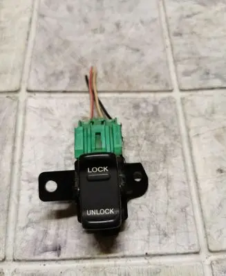 Subaru Legacy Other switches/knobs/shifts 83083AC020