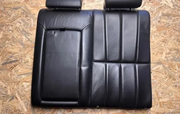 Jaguar S-Type Rear seat 