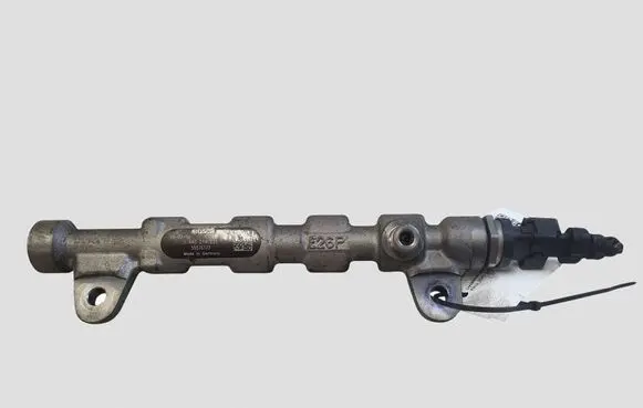 Opel Insignia A Fuel main line pipe 0445214221 55576177