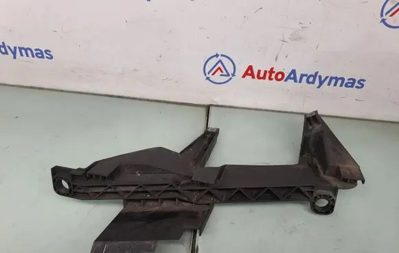 BMW X3 E83 Headlight/headlamp mounting bracket 6939199 63126939199