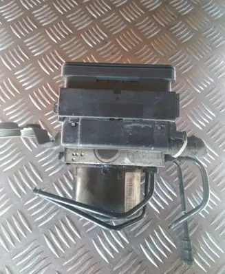 Volkswagen New Beetle ABS Pump 1C0907379L