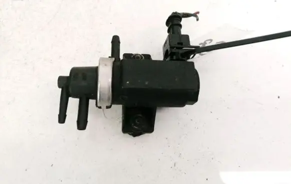 Mitsubishi Carisma Turbo solenoid valve 72190343 30618057
