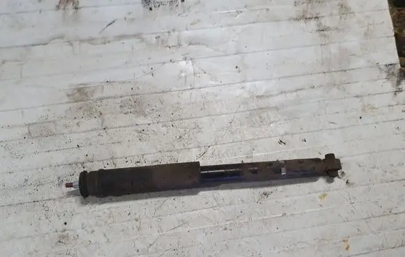 Toyota Auris 150 Rear shock absorber/damper NOCODE