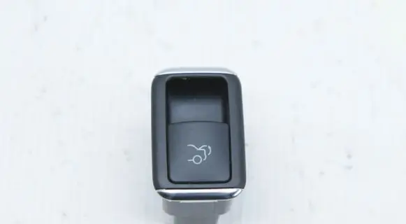 Mercedes-Benz E W212 Tailgate opening switch A2079050051
