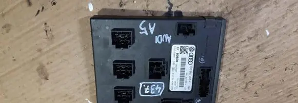 Audi A5 8T 8F Comfort/convenience module 8K0907063K