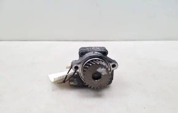 Mitsubishi Pajero Power steering pump