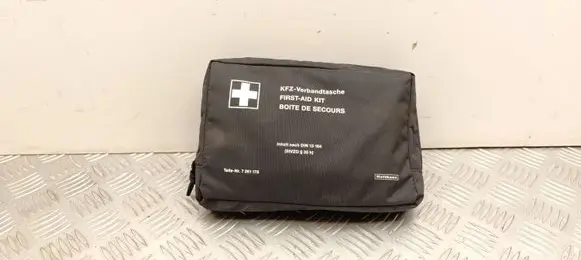 Skoda Enyaq iV First aid kit 