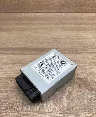 BMW 5 E39 Tire pressure control unit 6752127