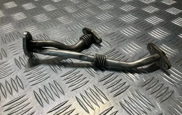 Mercedes-Benz C W204 Turbo turbocharger oiling pipe/hose 
