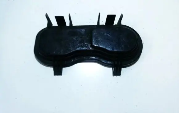 Renault Laguna I Headlight/headlamp dust cover 141672