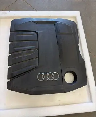 Audi A5 Engine cover (trim) 05L103925D