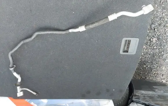 Volkswagen Touareg I Air conditioning (A/C) pipe/hose 7L6820743H