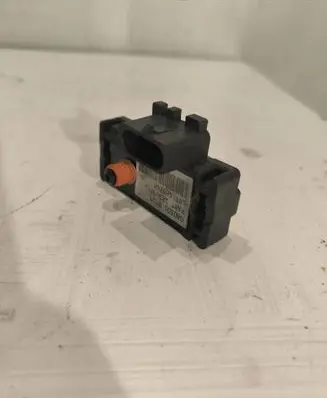 Chevrolet Suburban Air pressure sensor 12569241