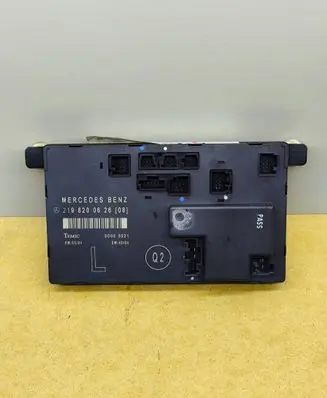 Mercedes-Benz CLS C219 Door control unit/module 2198200626 00005021
