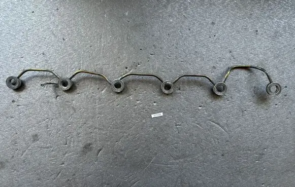 Nissan Patrol Y60 Fuel line pipe 16671V7211
