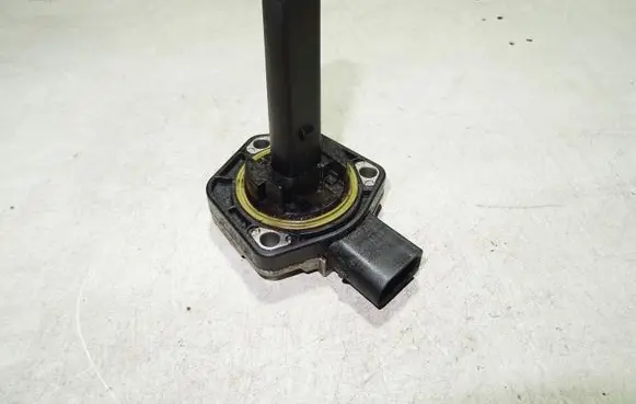 BMW 3 E46 Oil level sensor 7501786 6PR008324
