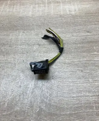 BMW 3 E90 E91 Plug wire 8364646