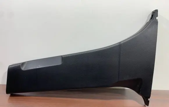 Subaru Forester SK (B) pillar trim (bottom)