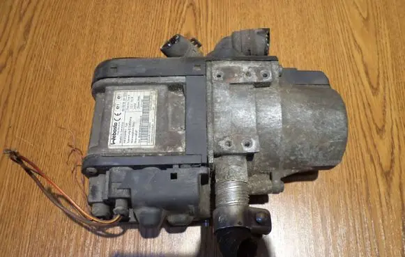 Volkswagen Touran I Auxiliary pre-heater (Webasto) 1K0815065AF 90138586 9013016B