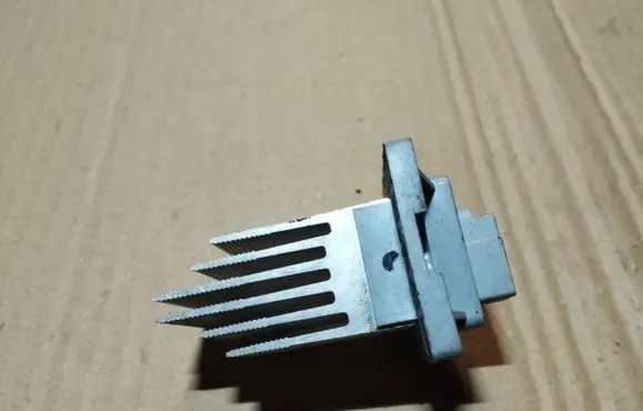 Hyundai Coupe Heater blower motor/fan resistor 