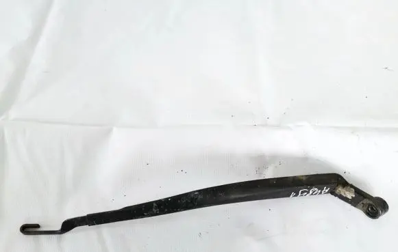 Lexus IS 220D-250-350 Front wiper blade arm