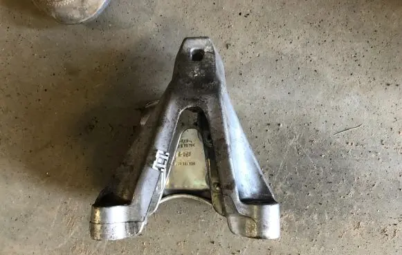 Audi A4 S4 B8 8K Engine mounting bracket 8K0199387 8K0199387S