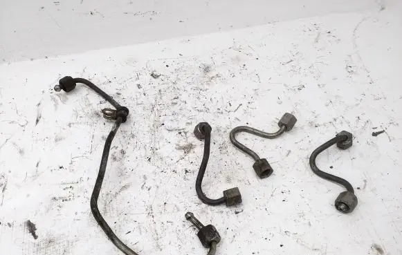 Skoda Roomster (5J) Fuel injector supply line/pipe 