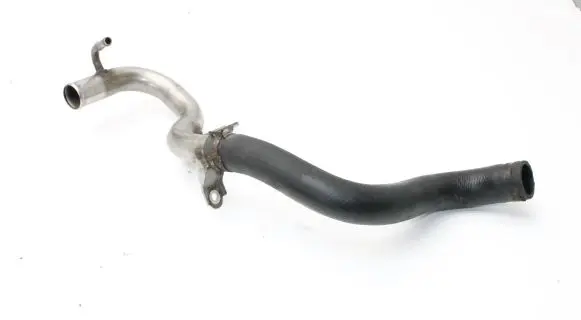 Toyota Auris 150 Engine coolant pipe/hose