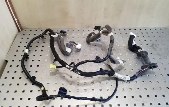 Renault Kadjar Front door wiring loom 241247627R