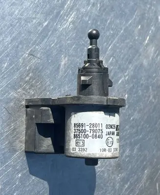 Headlight level adjustment motor