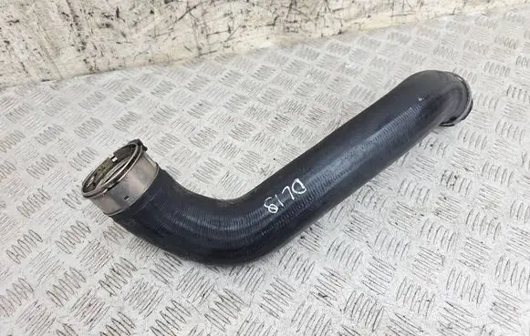 Volvo V40 Intercooler hose/pipe 31657750