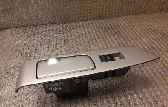 Lexus RX 450H Electric window control switch 8403048070