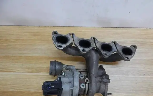 Volkswagen Tiguan Turbo 03C145701T 710031772 K0320740AB42