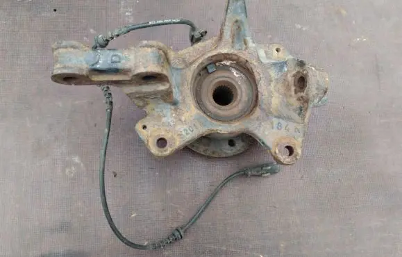 Renault Scenic III - Grand scenic III Front wheel hub spindle knuckle 400147163R