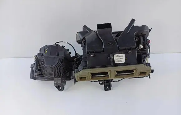 Dodge Challenger Interior heater climate box assembly P68340550AB