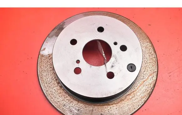 Toyota Avensis Verso Rear brake disc
