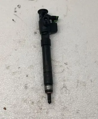Fuel injector