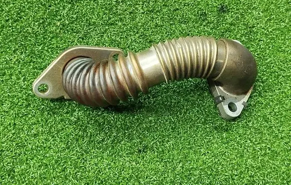Renault Trafic III (X82) EGR valve line/pipe/hose 147252403R