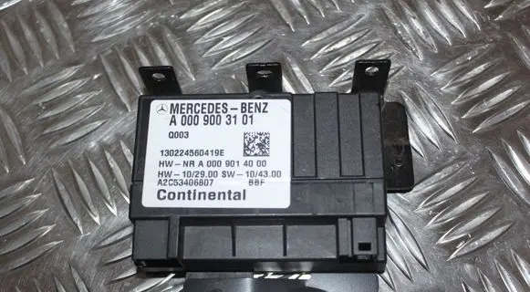 Mercedes-Benz Sprinter W906 Fuel injection pump control unit/module A0009003101