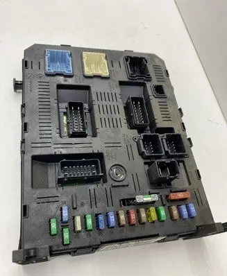 Citroen C5 Fuse module 9656530280 01280904 216761594