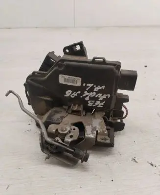 Audi A6 S6 C5 4B Rear door lock 4B0839016G