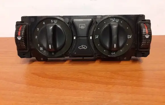 Mercedes-Benz E W210 Interior fan control switch 2108300185 4864
