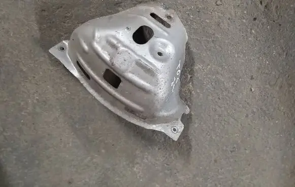 Toyota Yaris Exhaust heat shield 
