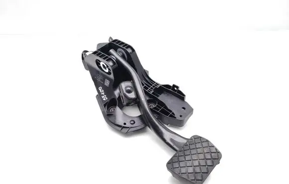 Volkswagen Tiguan Brake pedal 5Q2723058AT