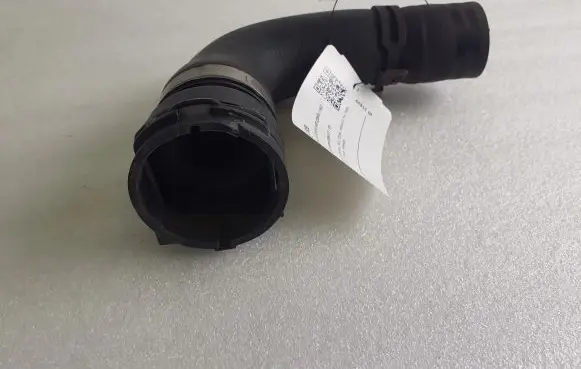 Porsche Cayenne (92A) Engine coolant pipe/hose 3B0122291K 7P0124051